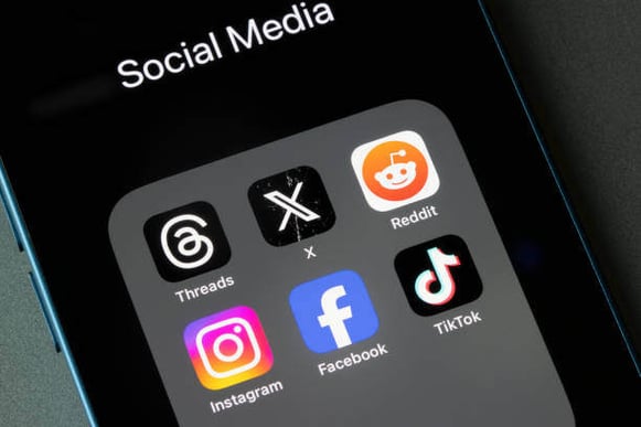 Social media apps on an iPhone